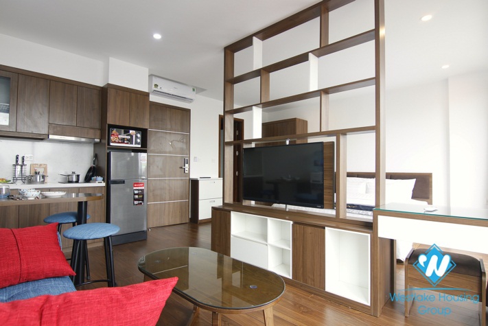 A beautiful shiny studio apartment with sweet balcony for rent on Ba Dinh	